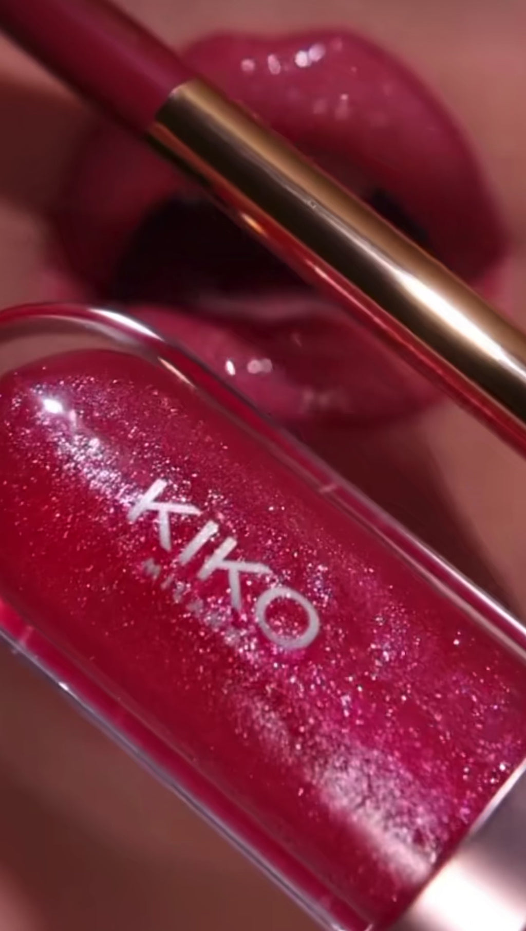 KIKO Milano 3D Hydra Lip Gloss – High Shine, Hydrating, Plumping, Non-Sticky, Moisturizing Lip Makeup
